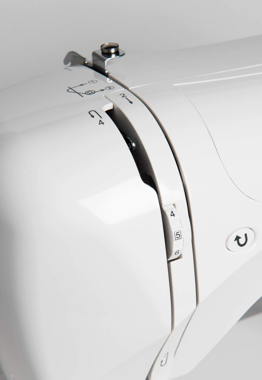 Singer Haute Couture F527C Machine à coudre électronique Professionnelle, 80 points, utilitaires, élastiques, décoratifs, Facile pour Débutants Electrique Portable, Maison