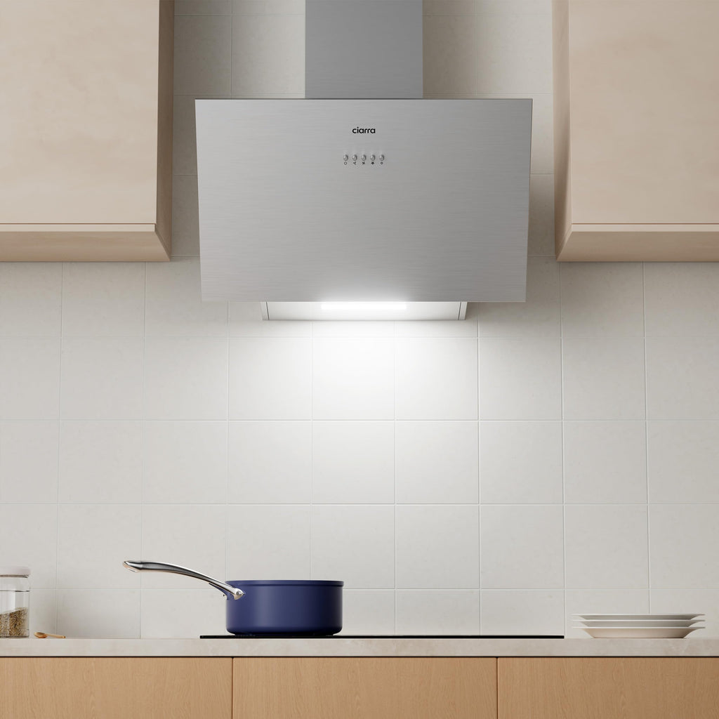 Ciarra Hotte Aspirante Inclinée 60cm - Classe A+++ - 650m³/h - Hotte de Cuisine 3 Vitesses - Filtres à Charbon Inclus - Evacuation ou Recyclage - Inox